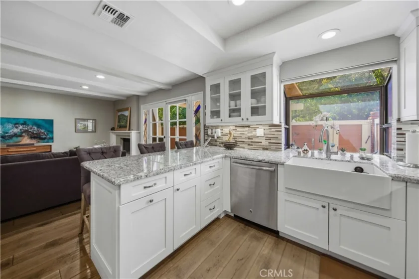5930 Tampa #204 photo 10
