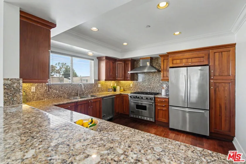 1878 Greenfield Avenue #PH5 photo 6