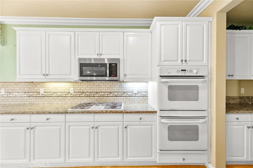 39894 Camden Court photo 28