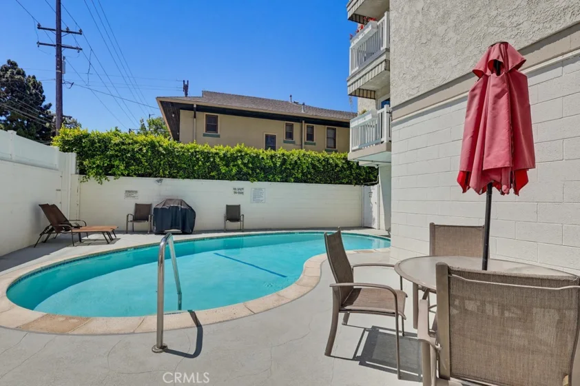 363 Newport Avenue #302 photo 34