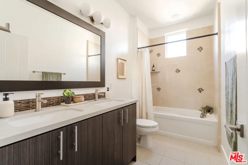 2753 Waverly Drive #601 photo 28