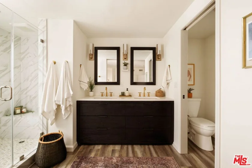 11820 Mayfield Avenue #105 photo 36