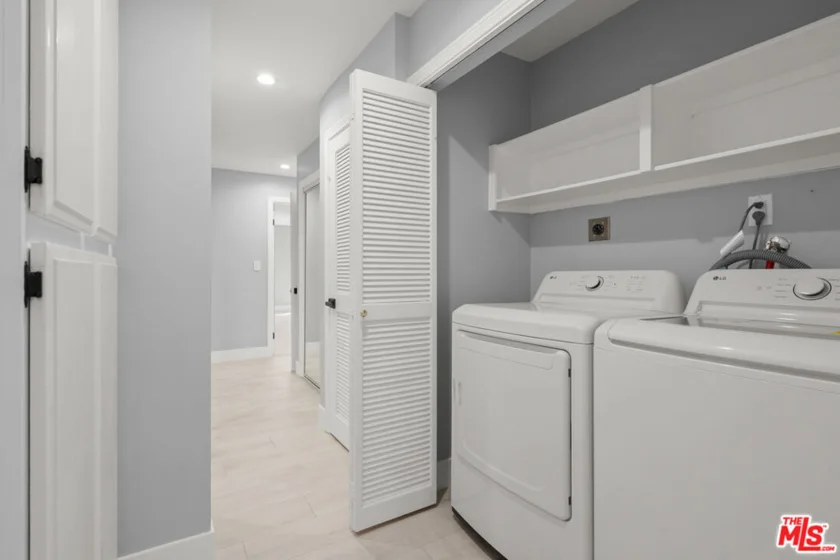 441 N Oakhurst Drive #206 photo 23