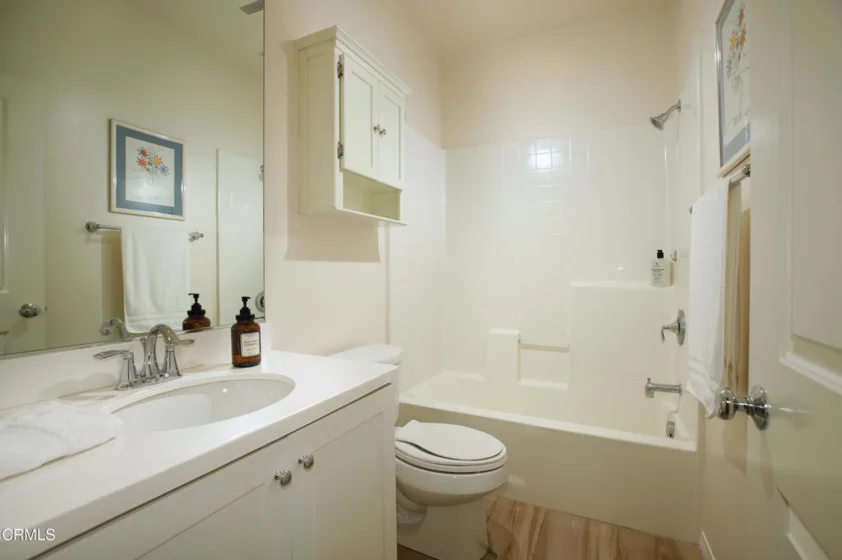 281 N Mar Vista #14 photo 8