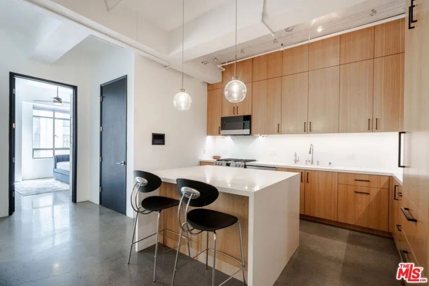 849 S Broadway #603 photo 7