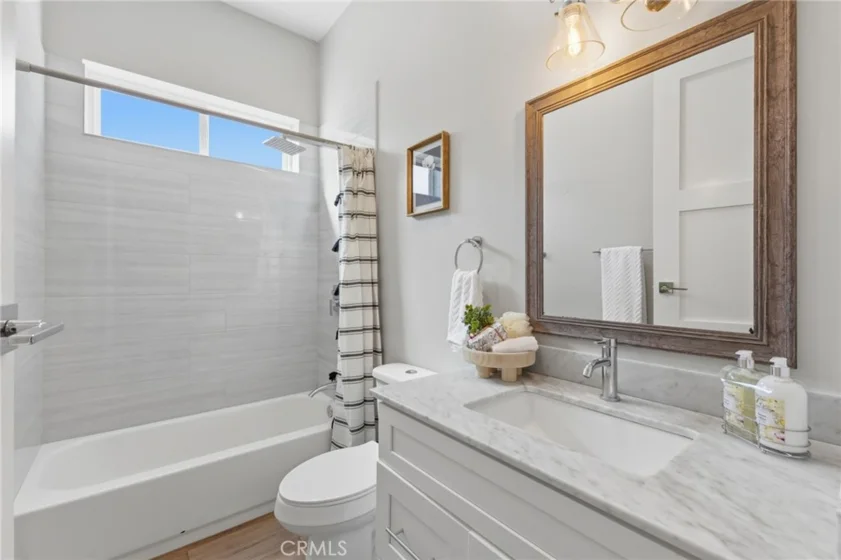 24940 Hayes photo 7