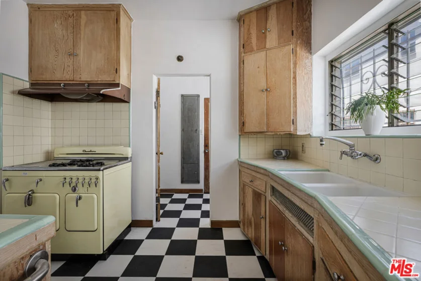 1143 S Westmoreland Avenue #5 photo 20