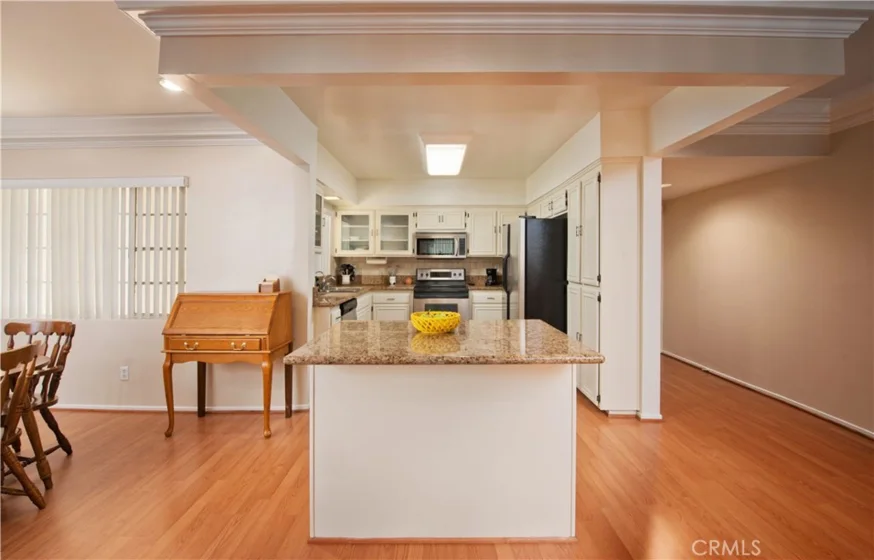 15248 Dickens Street #106 photo 1