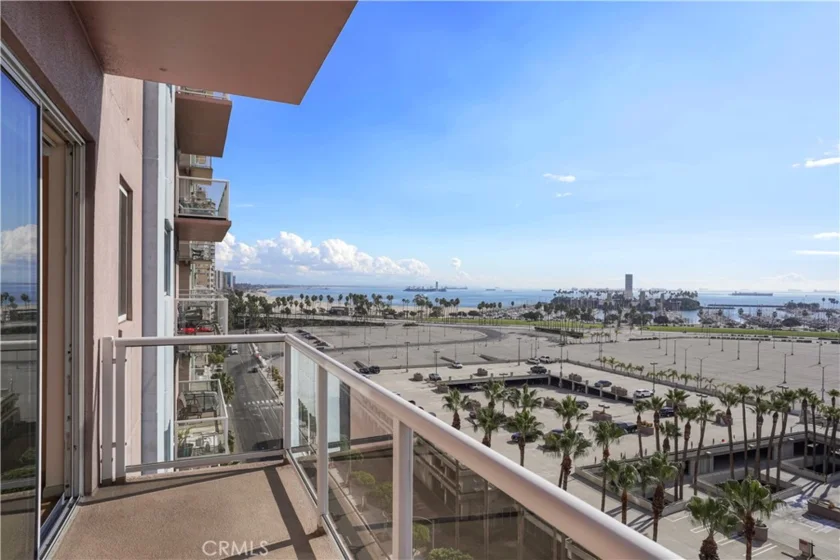 388 E Ocean Boulevard #802 photo 1