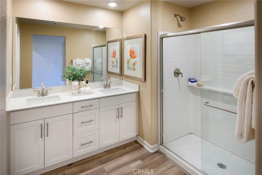 9545 Hannah Way photo 13