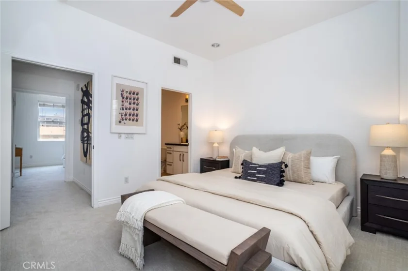 431 N Los Robles Avenue #2 photo 14