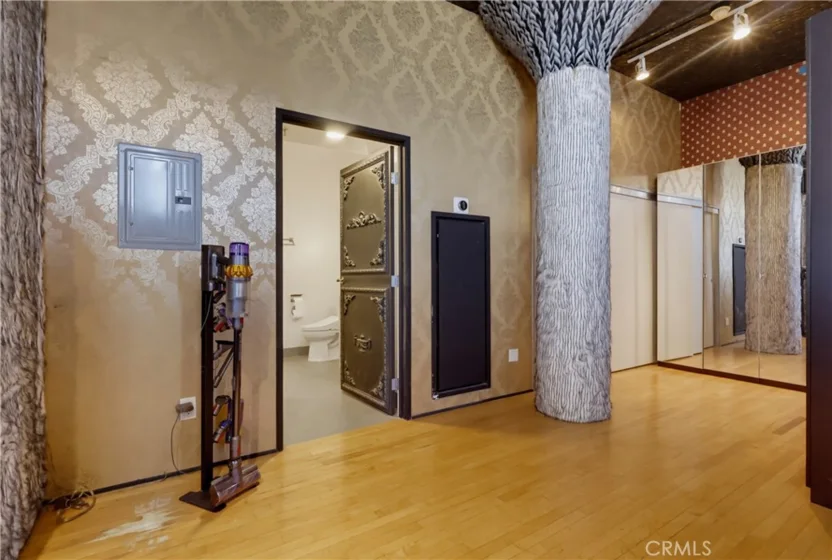 420 S San Pedro Street #619 photo 9