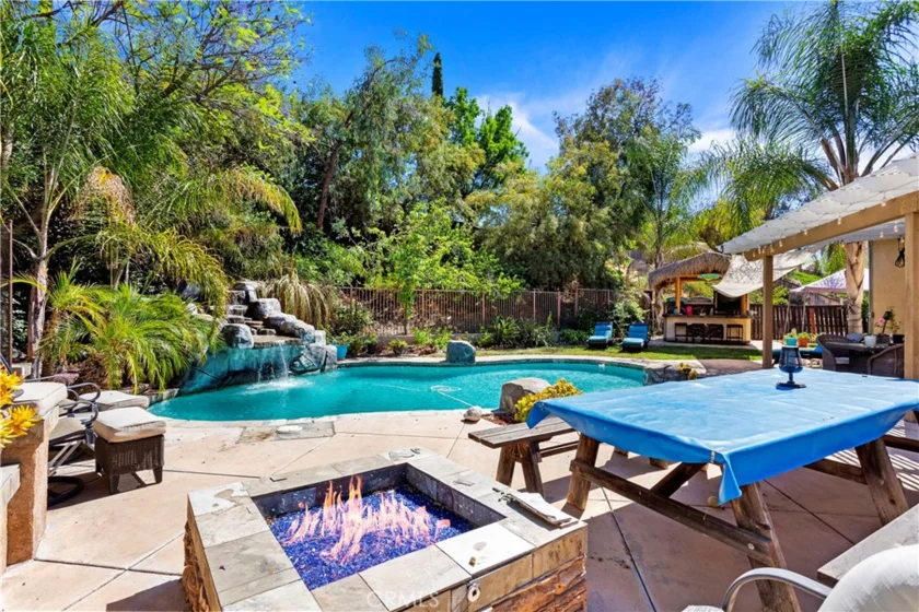 39528 Montebello Way photo