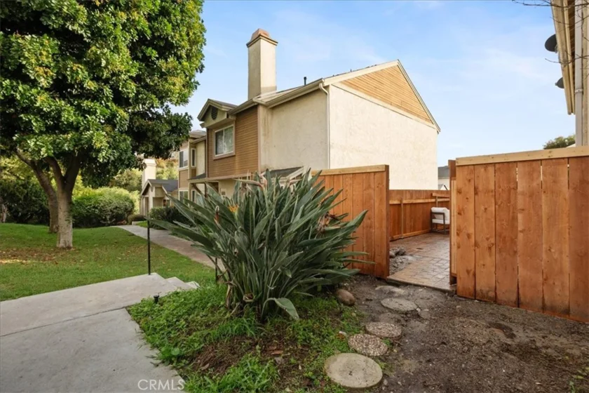 2053 Haller Street photo 1