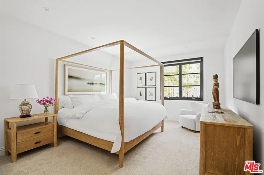 718 N Croft Avenue #201 photo 3