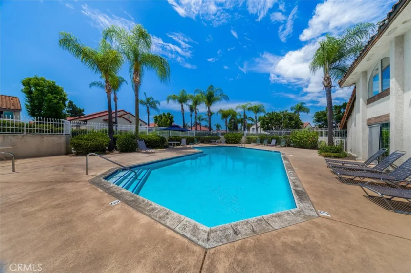 23345 La Crescenta photo 18