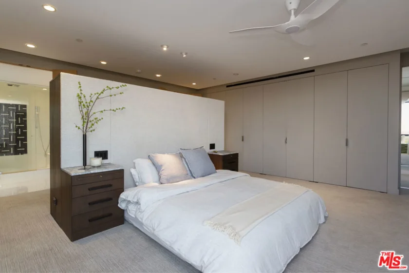 10660 Wilshire Boulevard #1207 photo 14