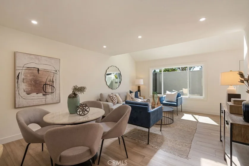 18644 Applewood photo 7