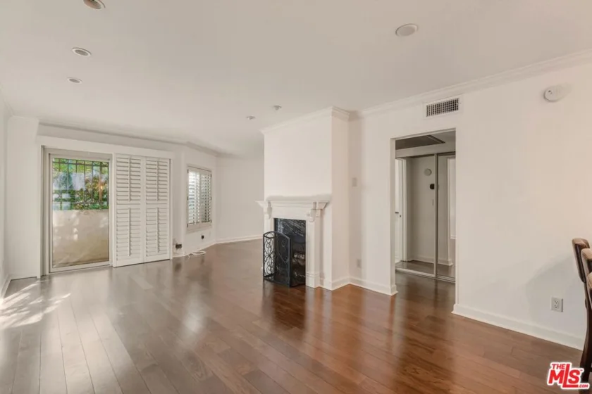 141 S Clark Drive #225 photo 22