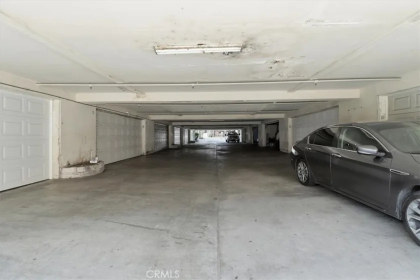 9146 Tobias Avenue #4 photo 24