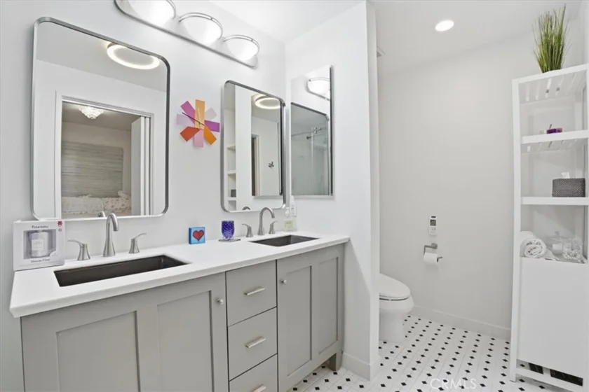 21301 Erwin Street #545 photo 18