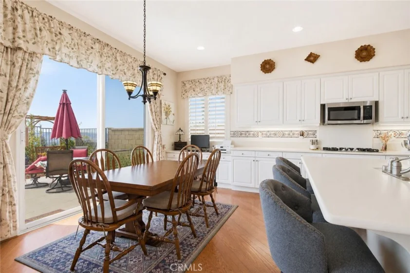 35777 Abelia Street photo 12
