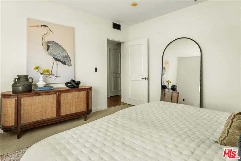 417 S Westmoreland Avenue #404 photo 6