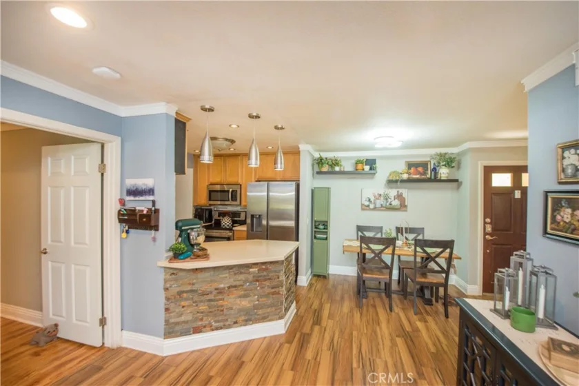 2375 Del Mar Way #101 photo 4