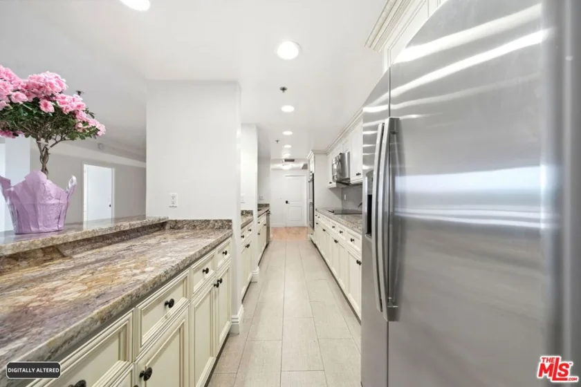10660 Wilshire Boulevard #805 photo 26