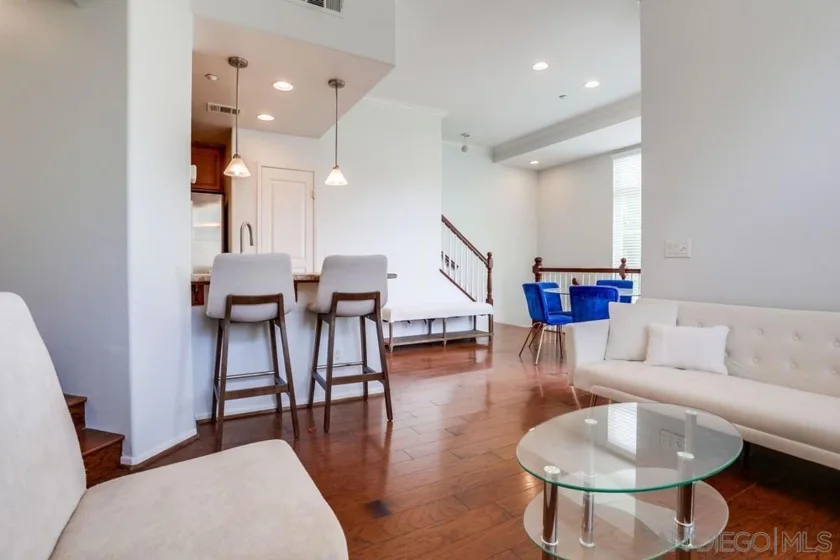 455 Almond Road photo 1