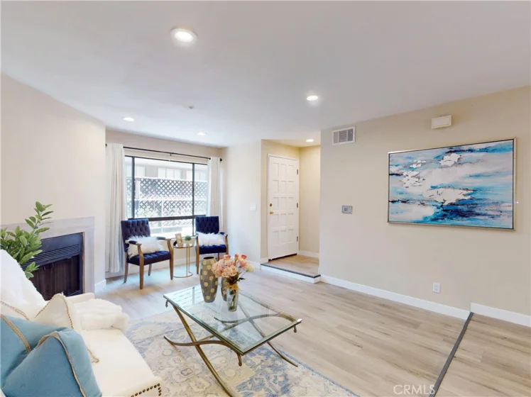 105 S Marguerita Avenue #C photo 5