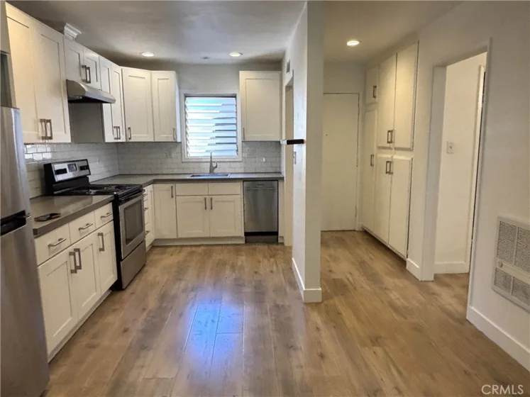 1030 W Macarthur Boulevard #38 photo 6