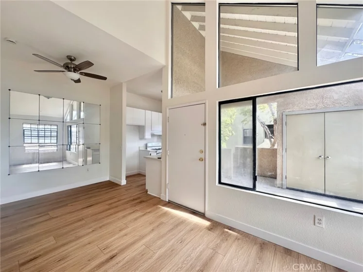 10531 S Lakeside #J photo 1