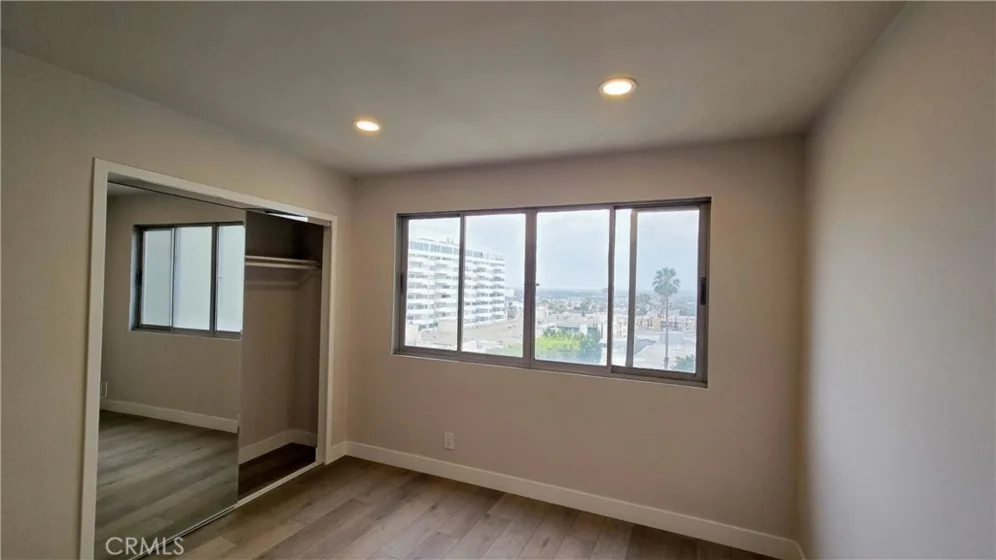 7250 Franklin photo 5