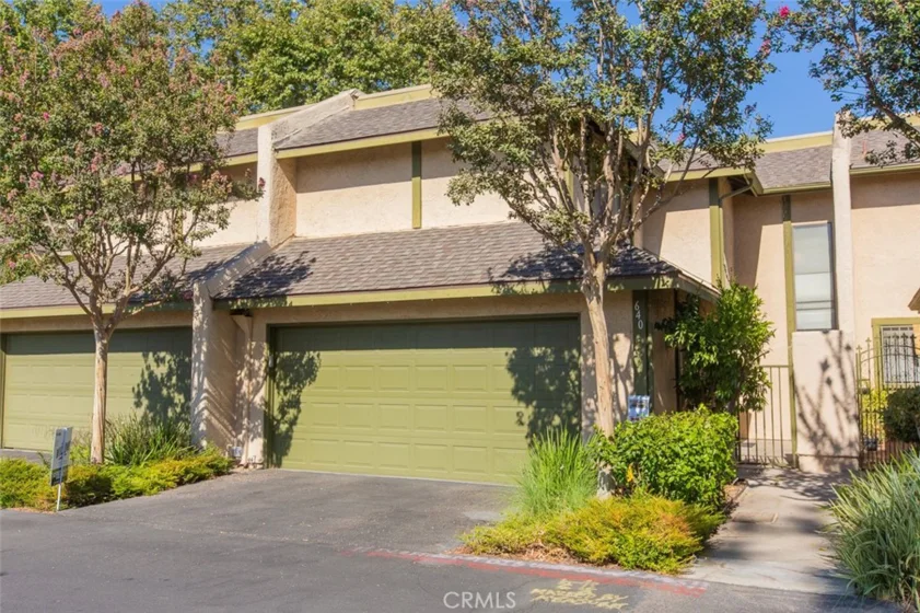 640 Juniper Way photo 1