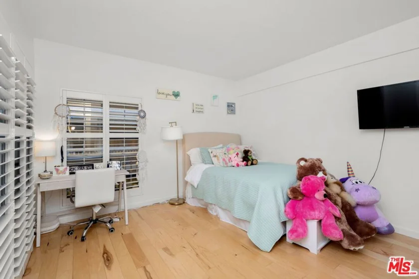 4338 Redwood Avenue #B213 photo 12