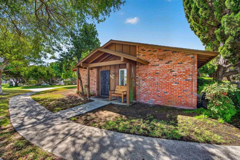 8318 Panorama Ridge Court photo 32