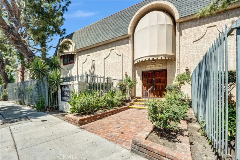 17061 Roscoe Boulevard #2 photo 27