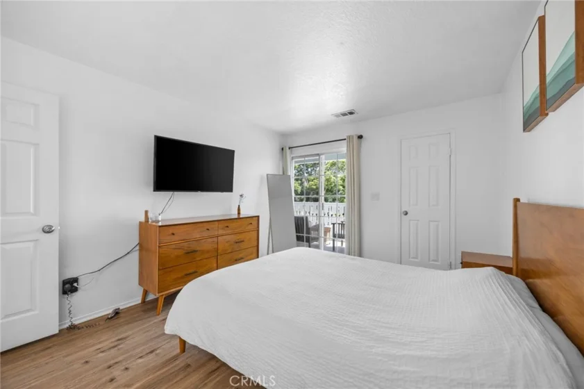 7841 Essex Drive #202 photo 18