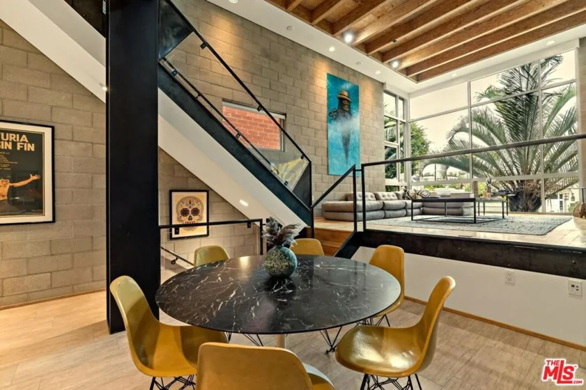 631 N Larchmont Boulevard #2 photo 1
