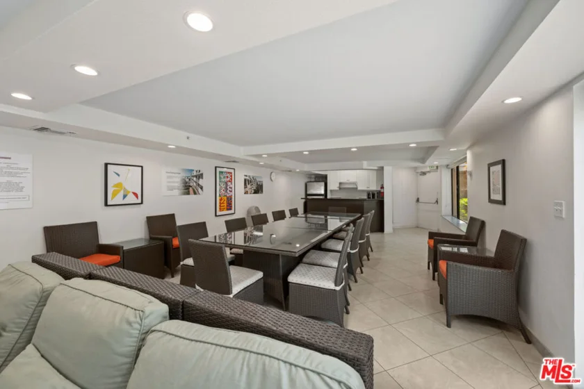 2960 Neilson Way #304 photo 17