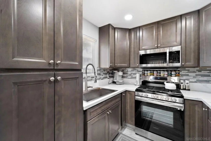 196 W Park Avenue #1 photo 20