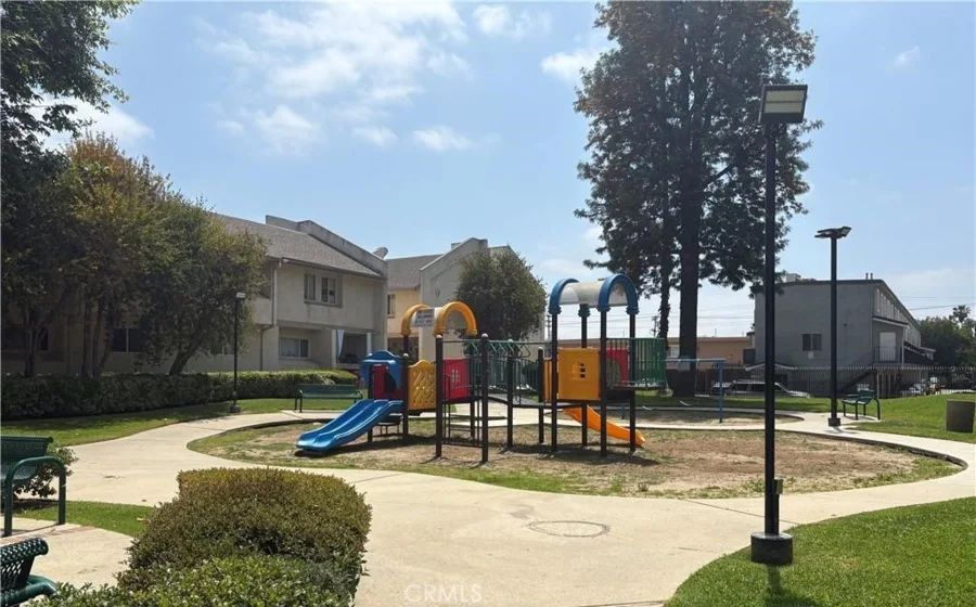 7651 Reseda #12 photo 4