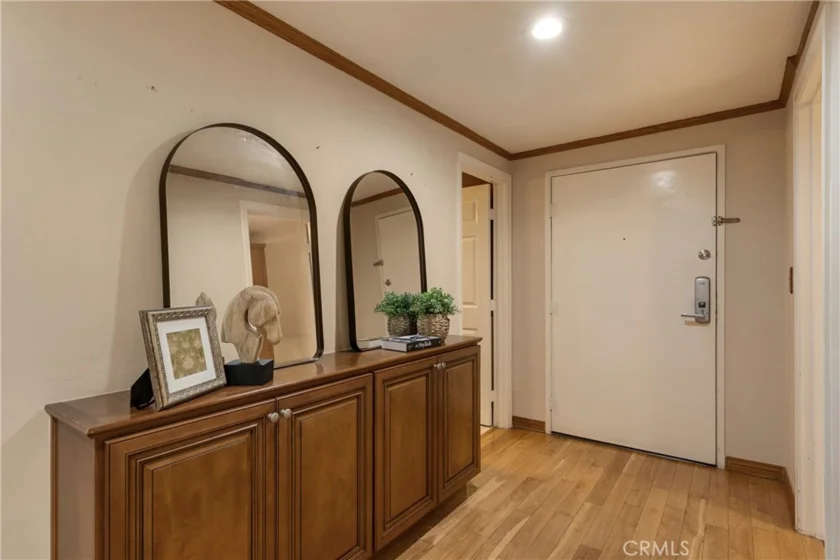 4444 Wilshire #102 photo 24