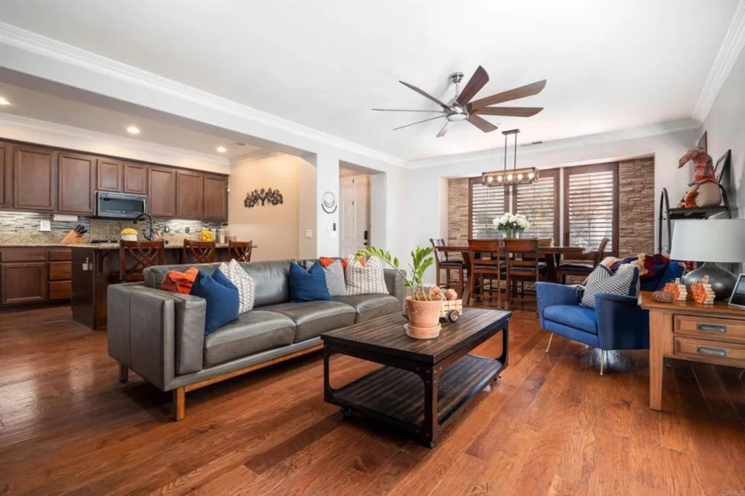 2222 Capistrano Way #9 photo 1