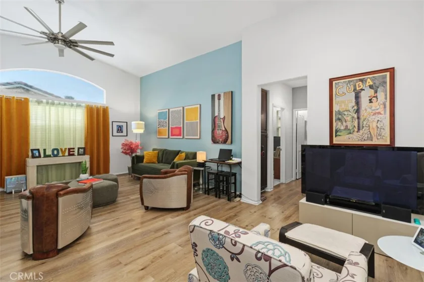 27424 Woburn Court #1 photo 26