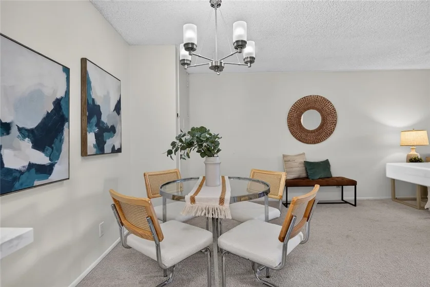 576 N Bellflower photo 8