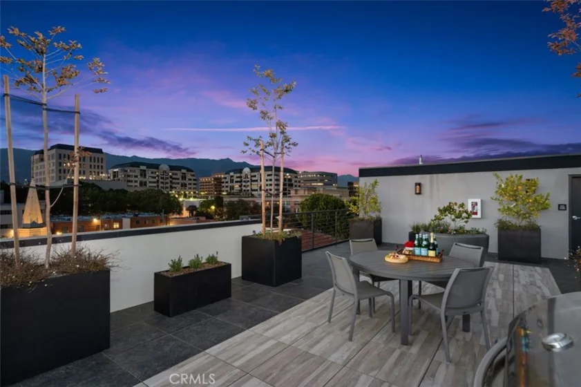 150 S Oak Knoll #103 photo 11