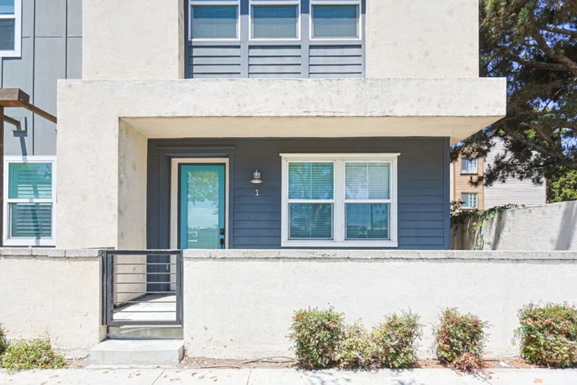 1410 N Harbor #1 photo 2
