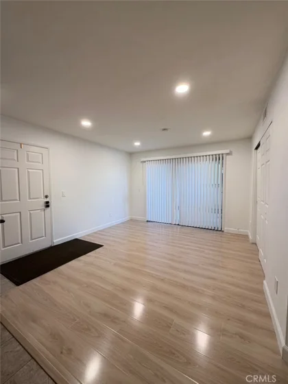 1144 W Blaine photo 4
